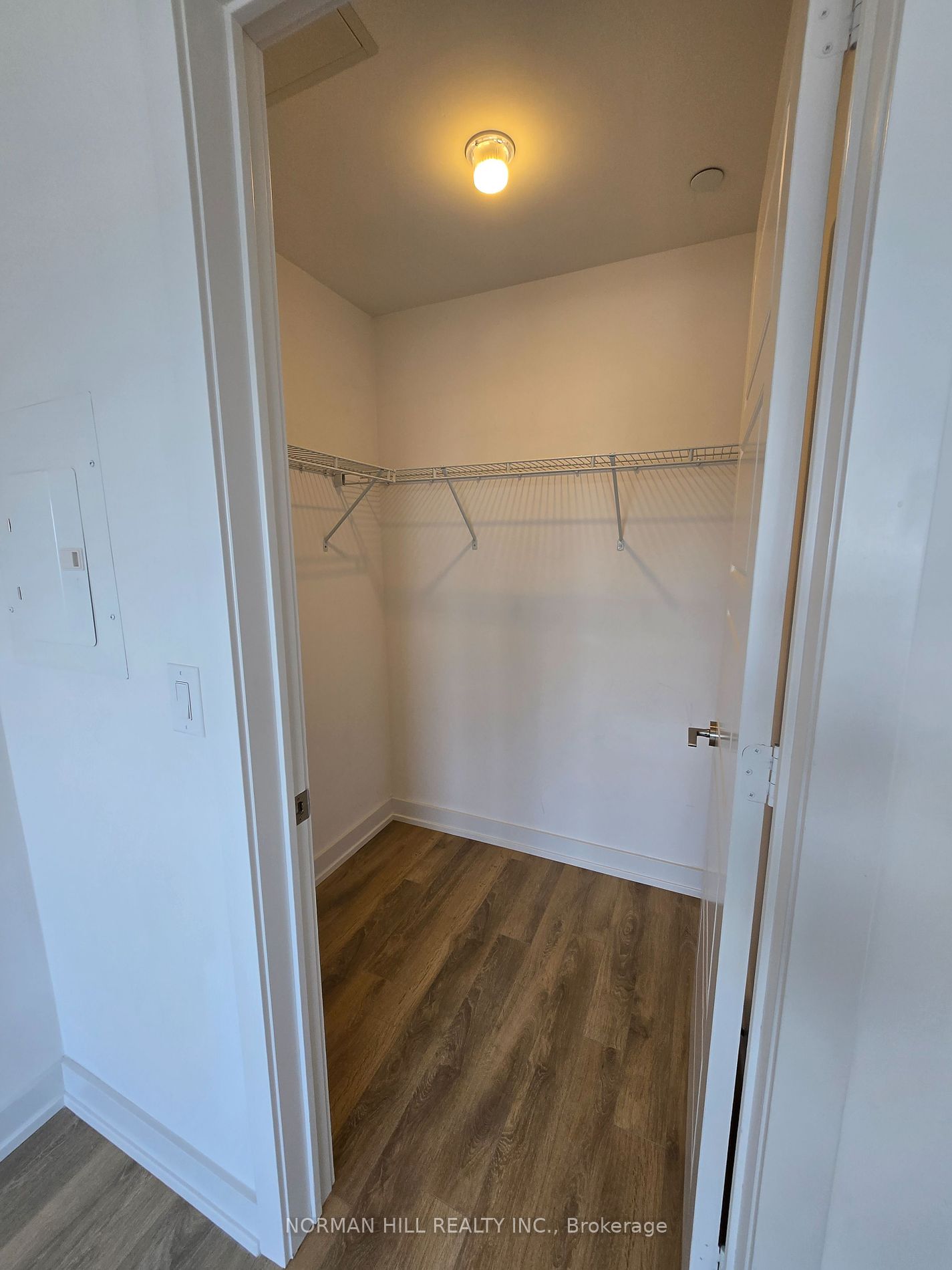 331 Broward Way, #127
