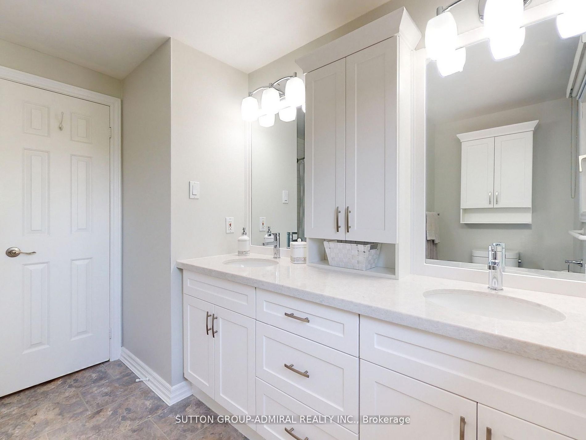 308 Petheram Pl