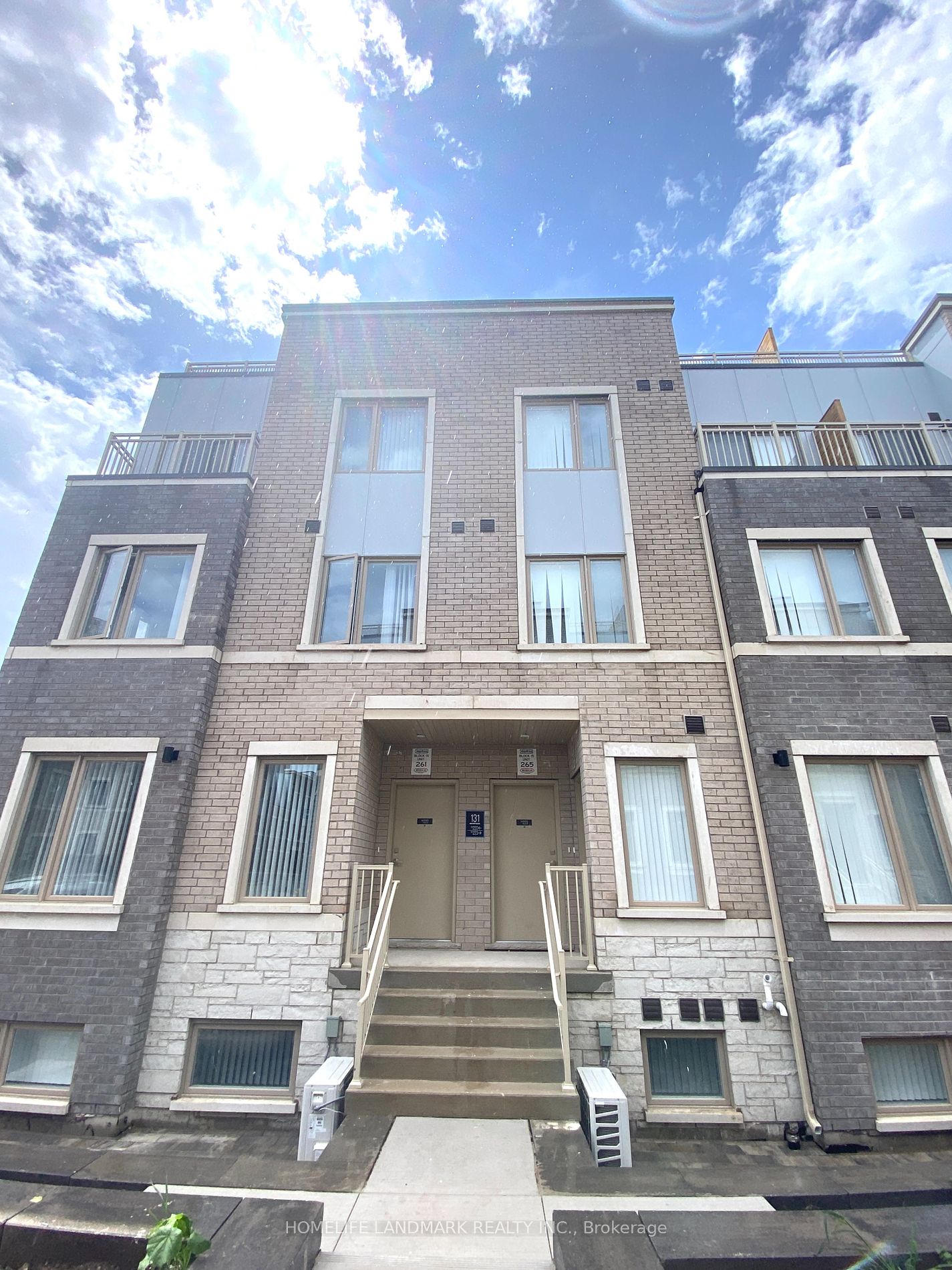 131 Honeycrisp Cres, #TH223