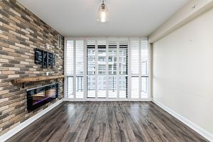 2910 highway 7 Rd W, #3004