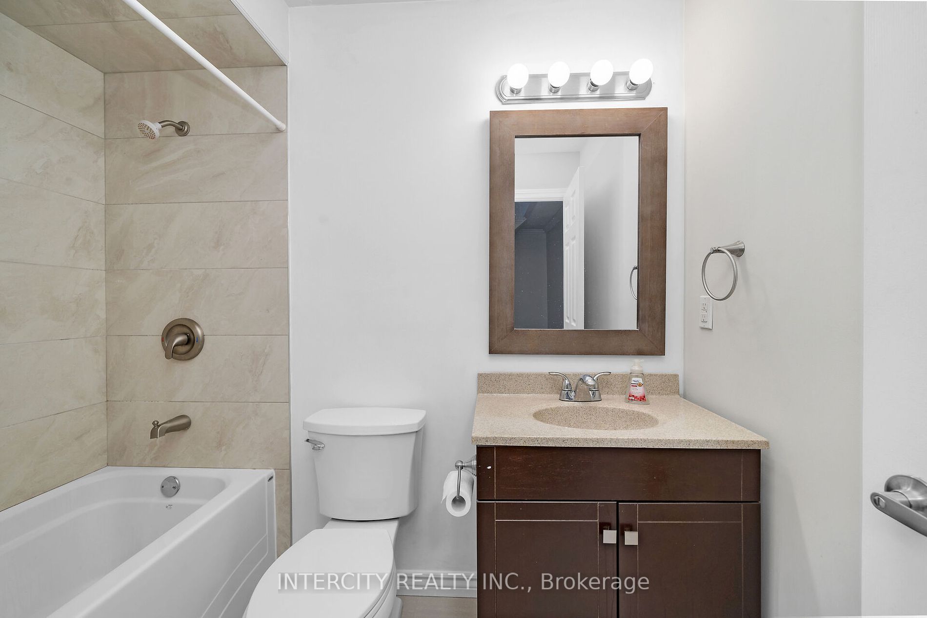 8038 Yonge St, #19