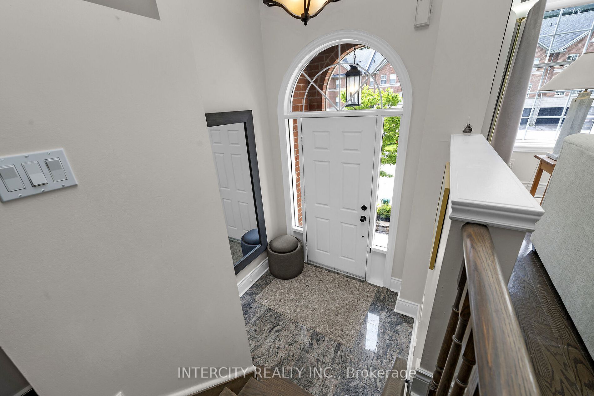 8038 Yonge St, #19