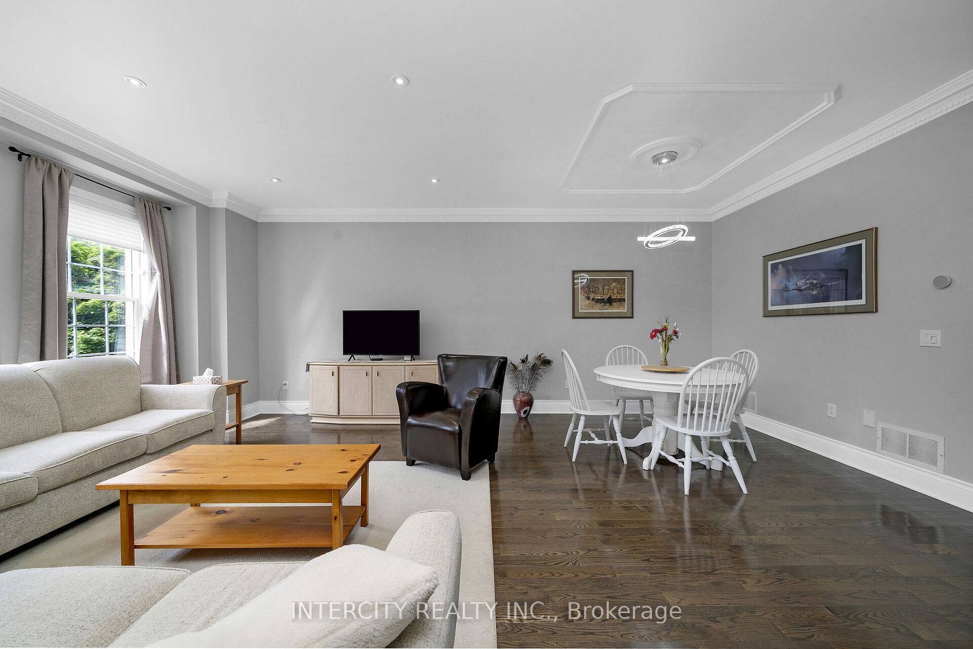8038 Yonge St, #19