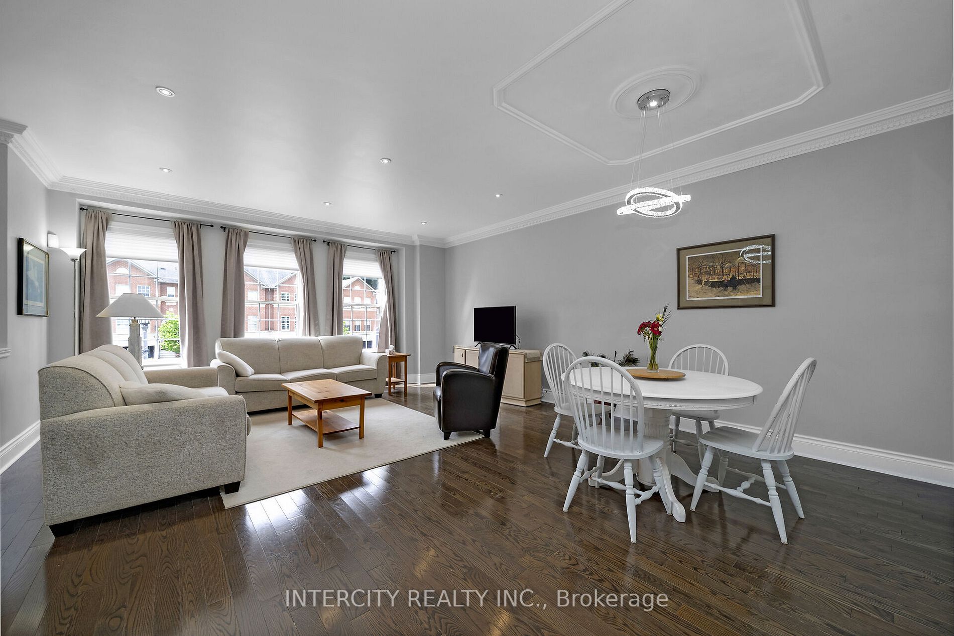 8038 Yonge St, #19