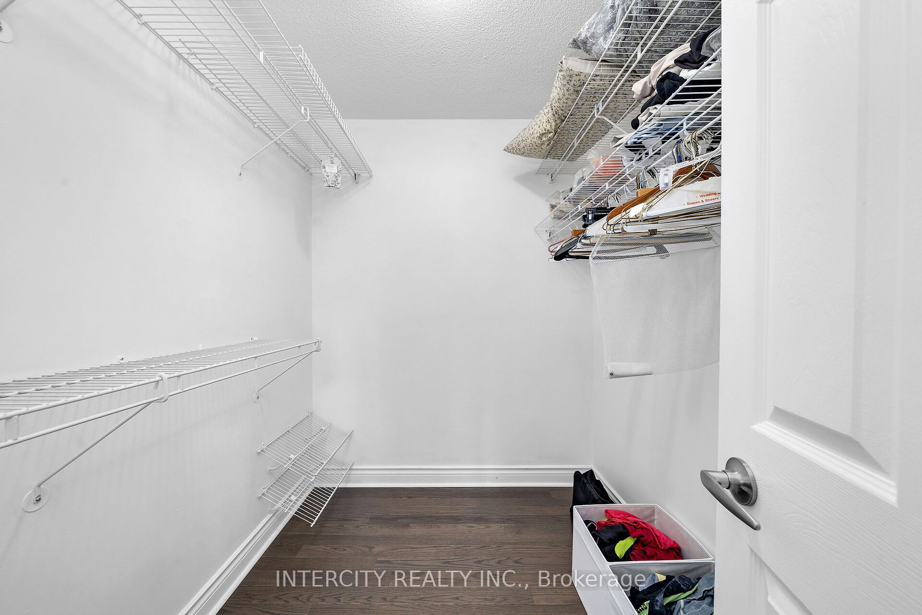 8038 Yonge St, #19