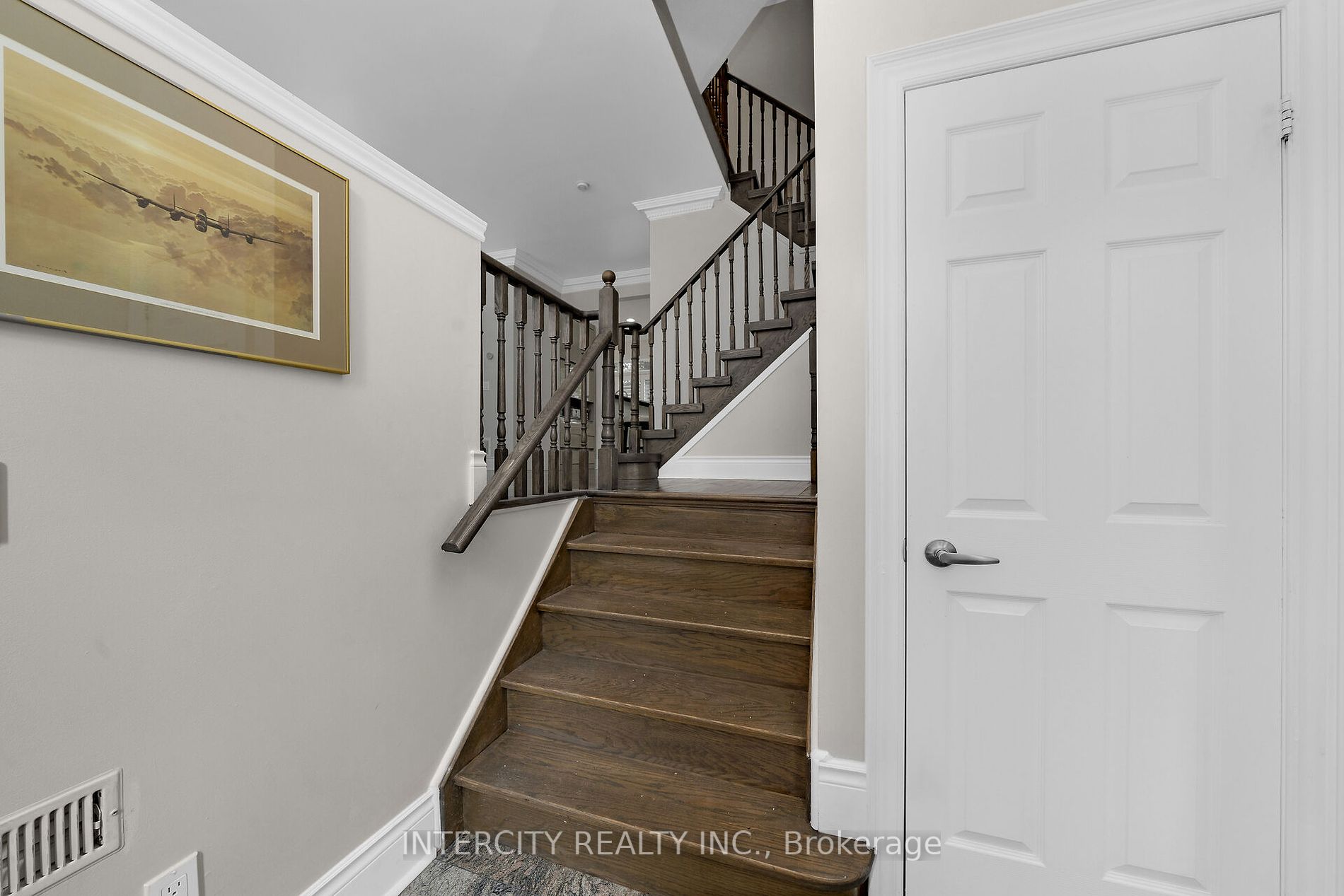 8038 Yonge St, #19