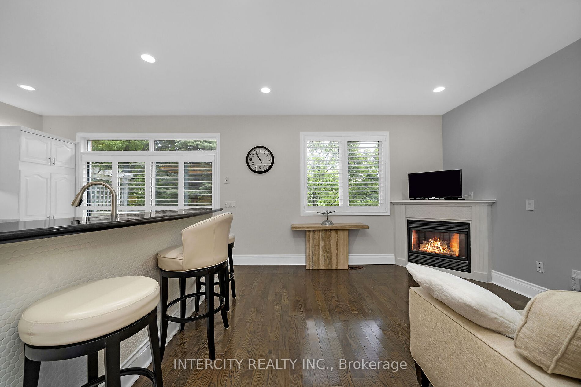8038 Yonge St, #19