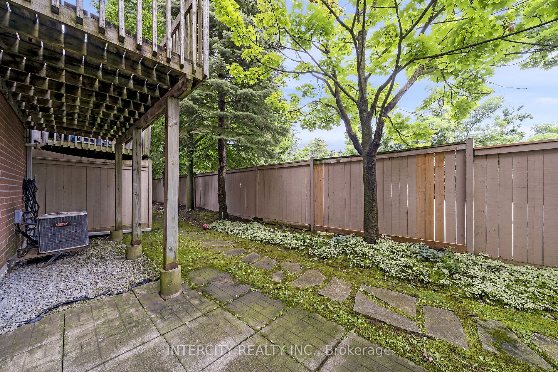 8038 Yonge St, #19