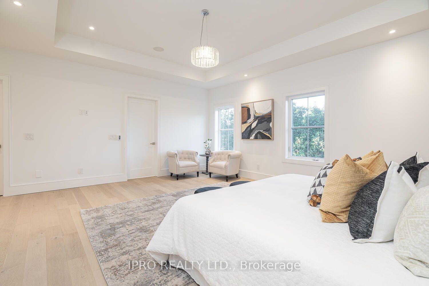 38 Mark St