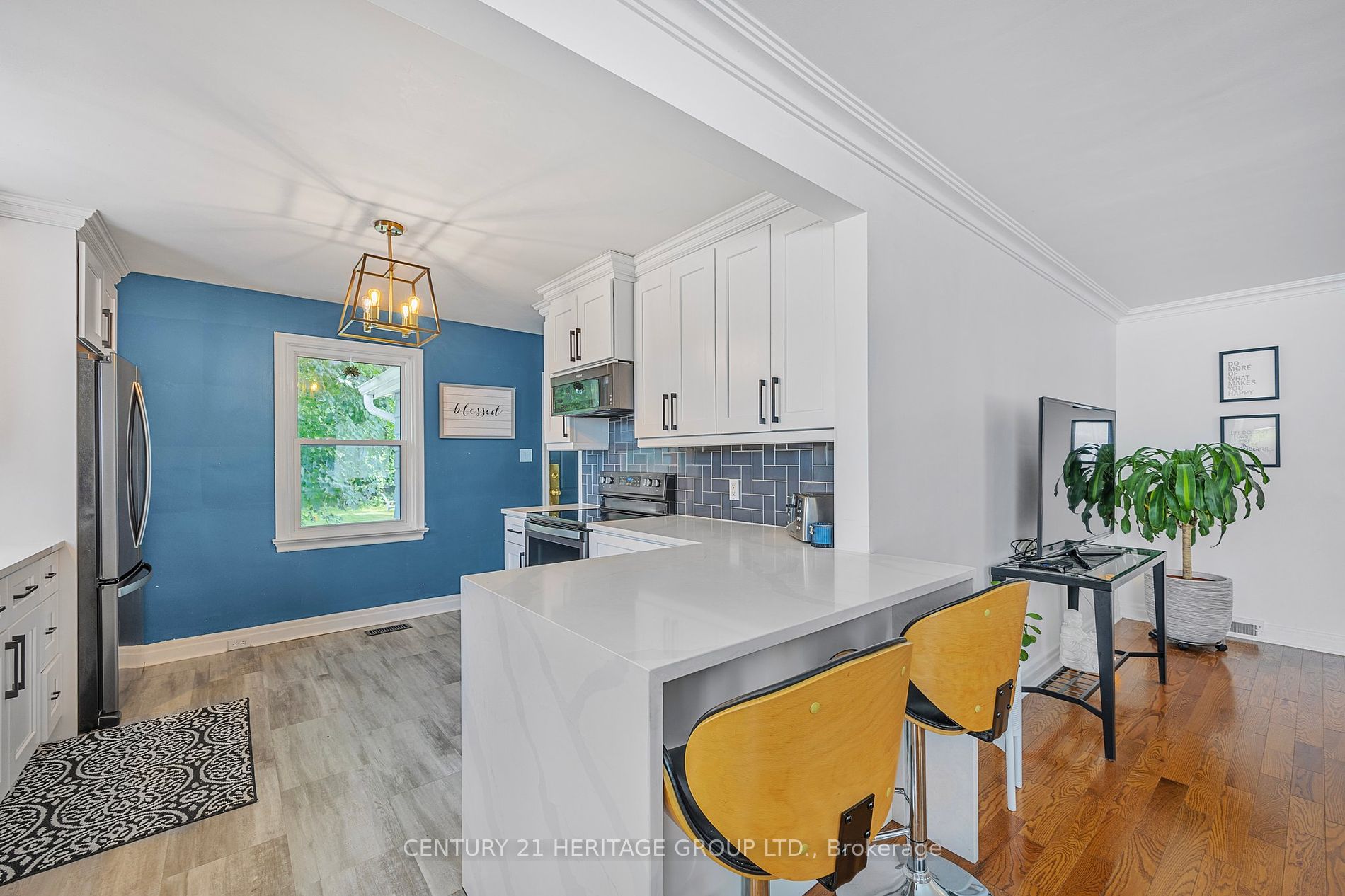 19 Scanlon Ave