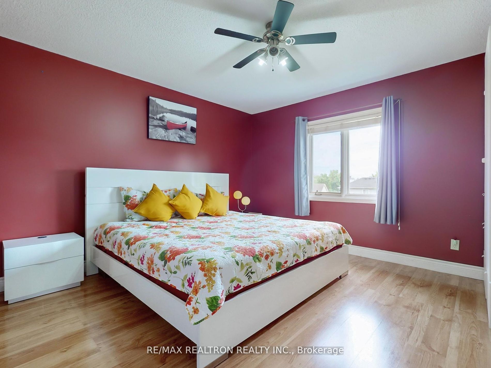 282B Brock Street W