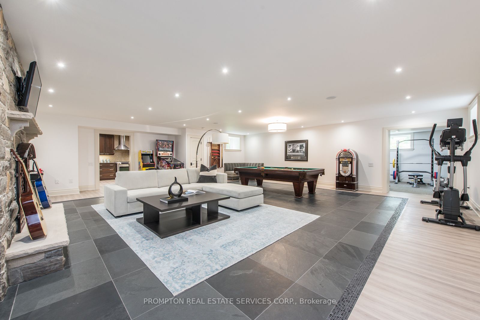 40 Golf Avenue