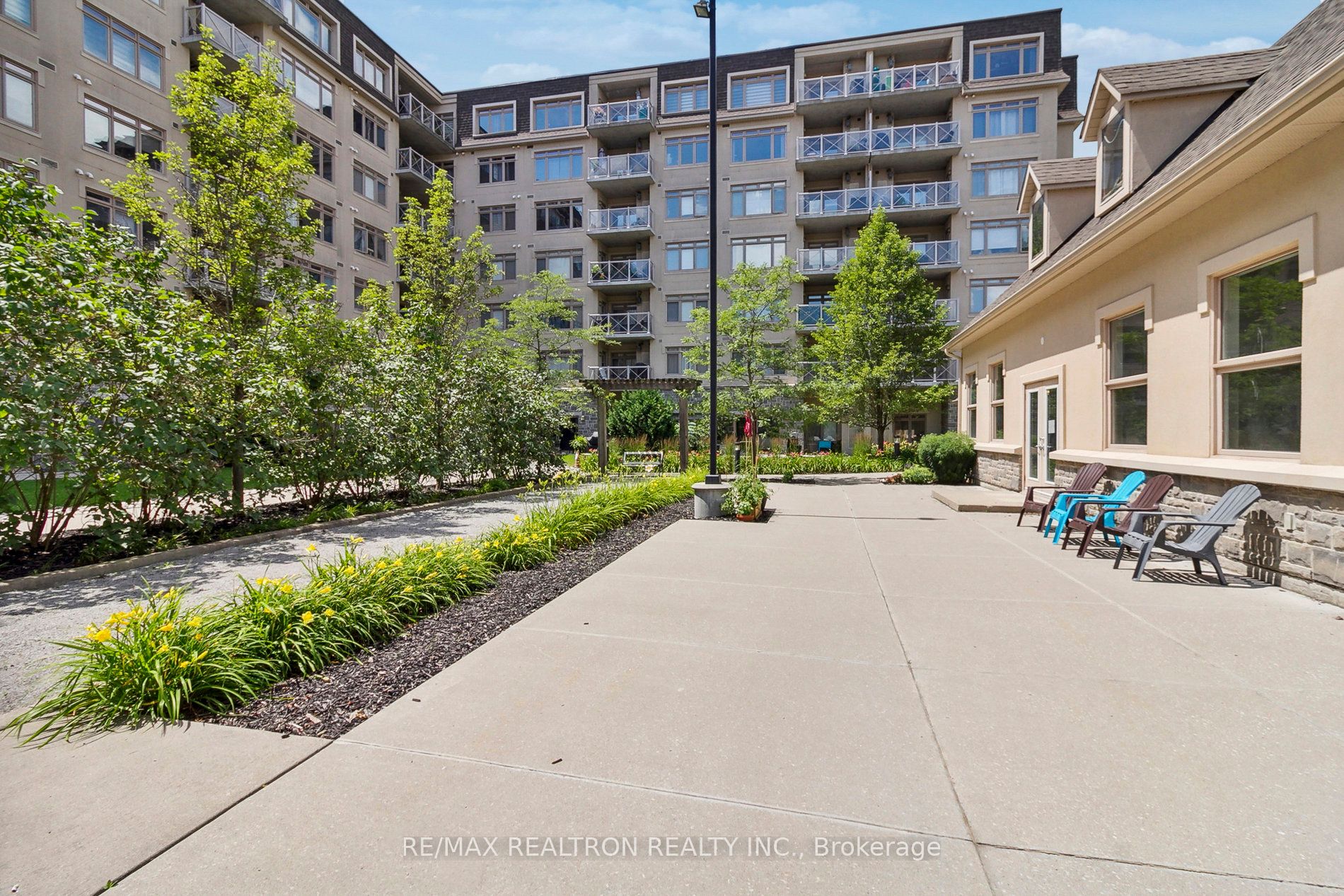 149 Church St, #402