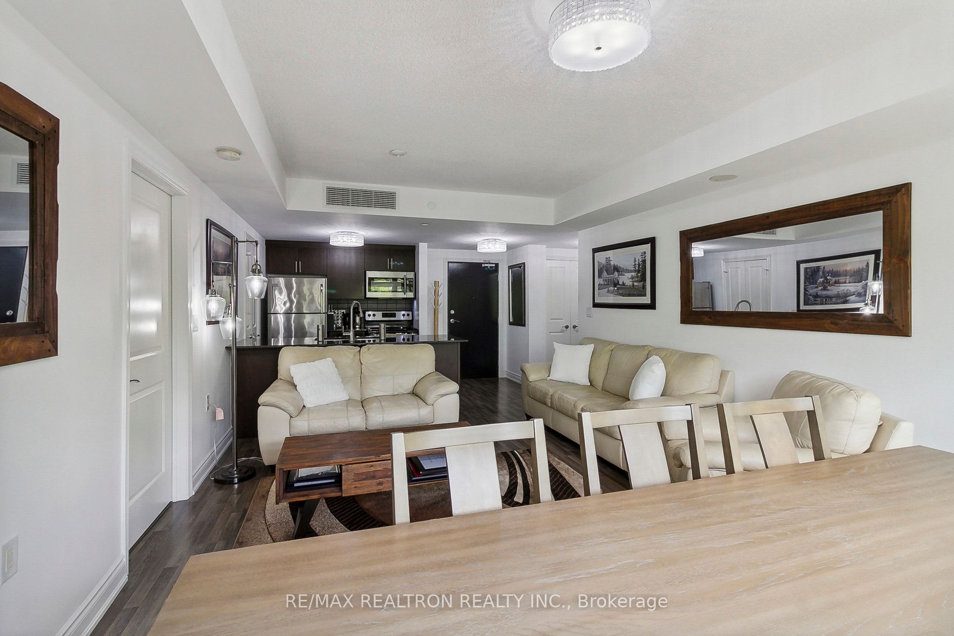 149 Church St, #402