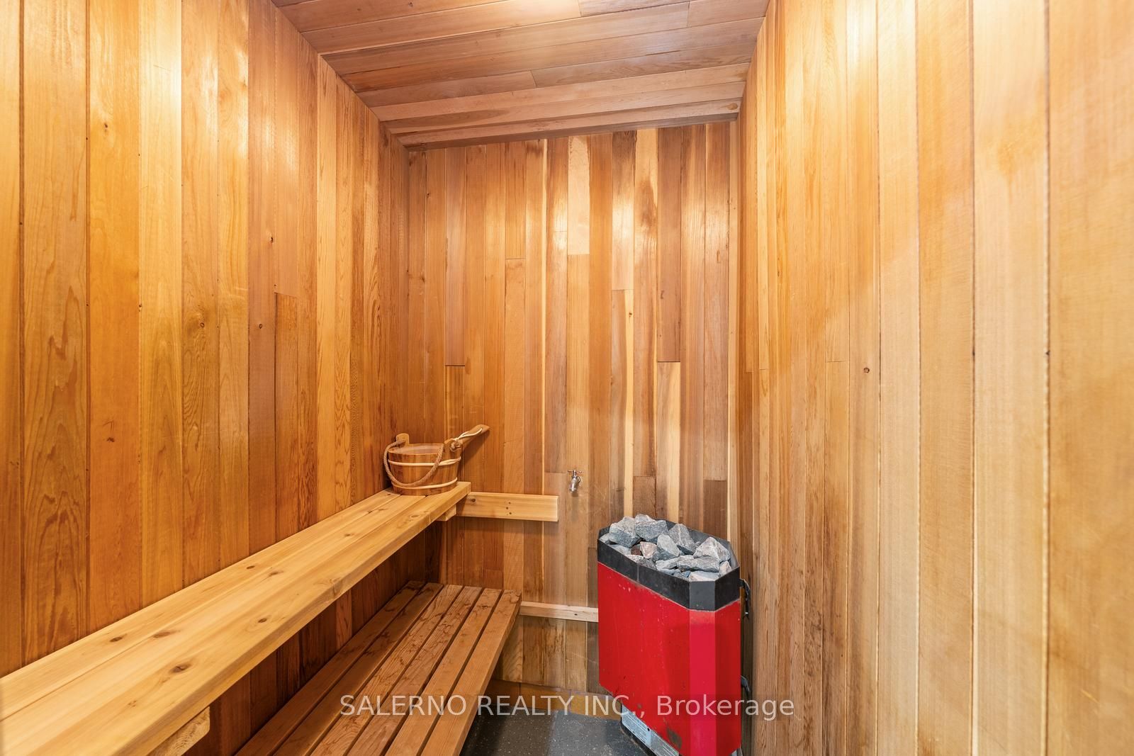 290 Kingscross Drive
