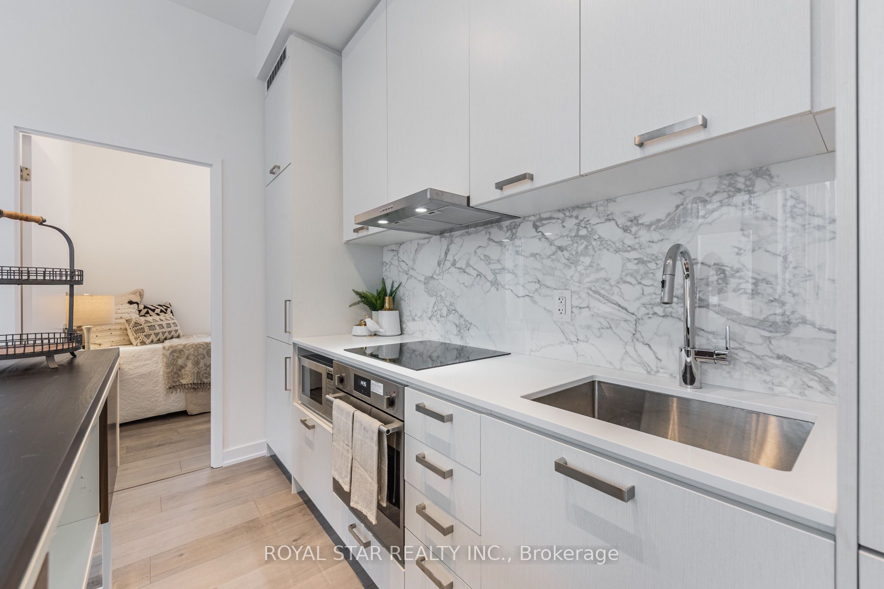 10 Honeycrisp Cres, #105