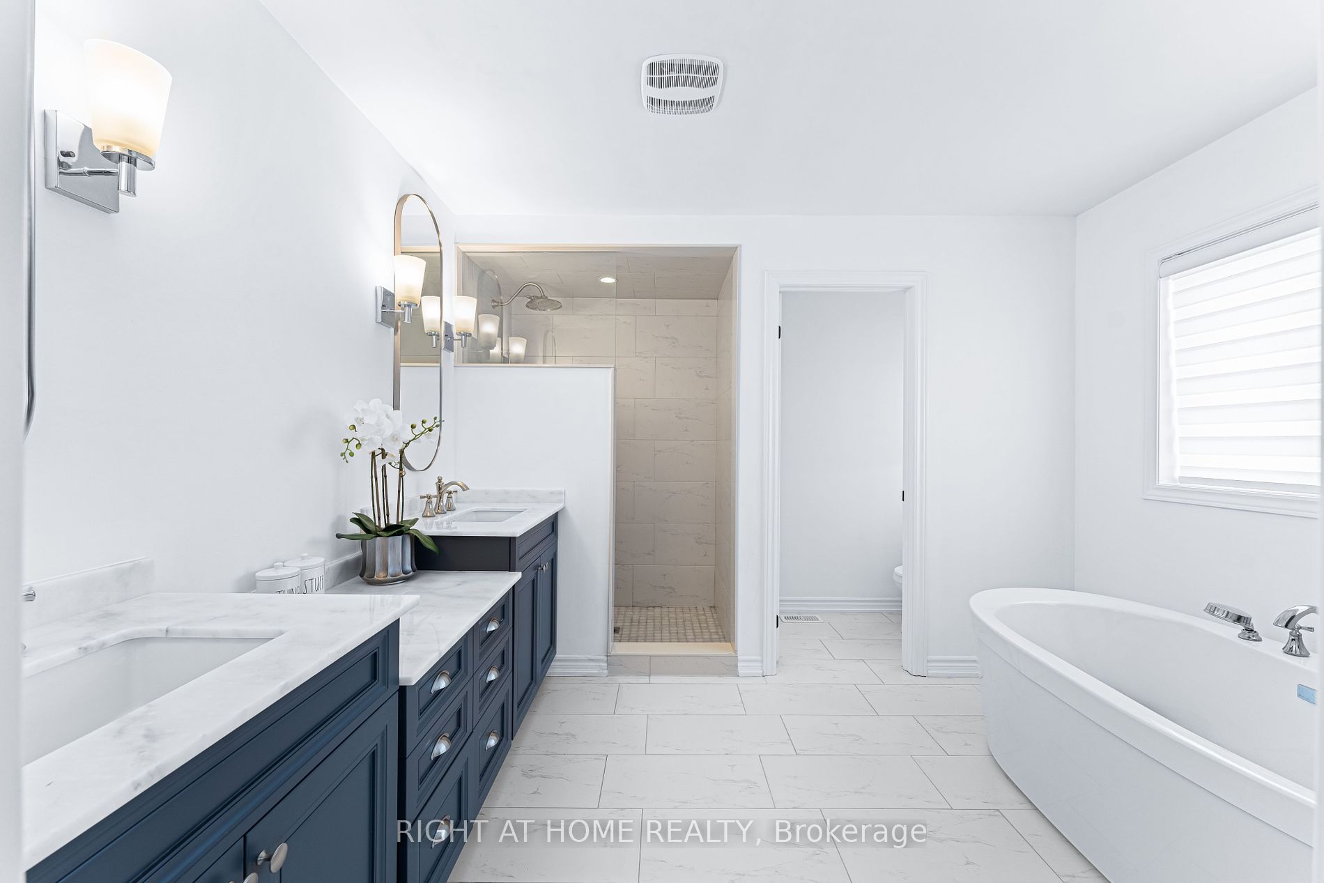1011 Larter Street