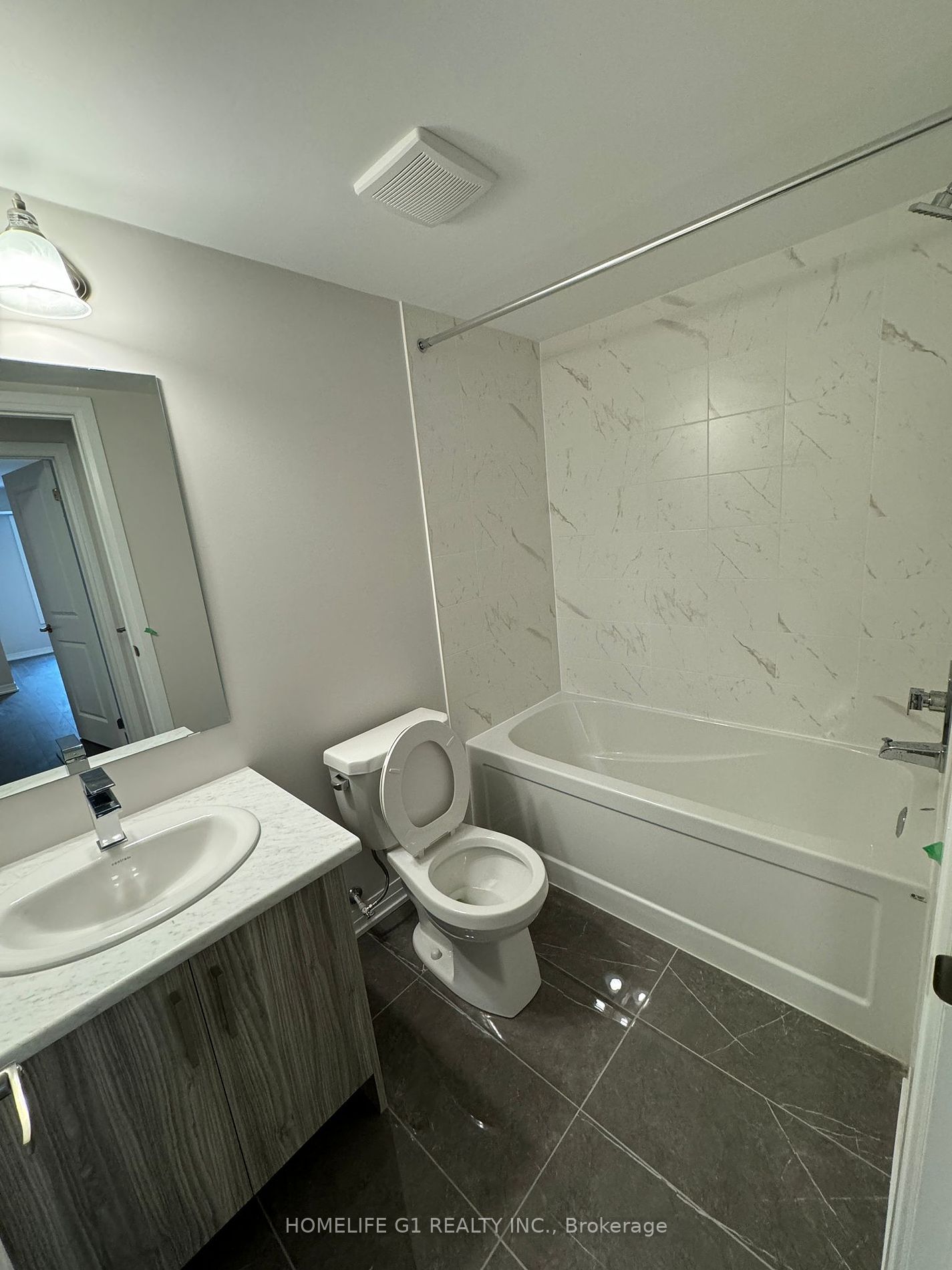 21 Baynes Way, #4