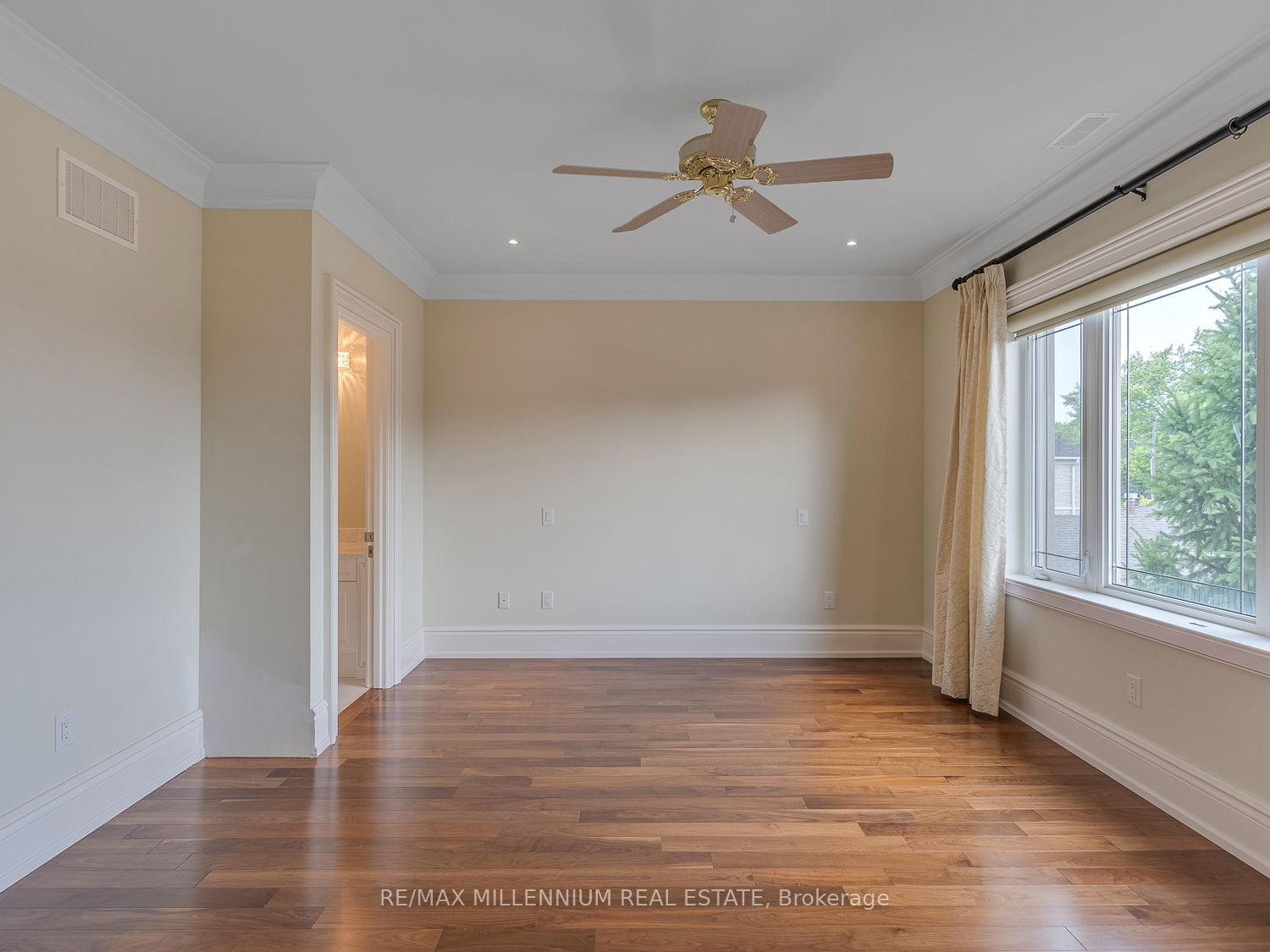 33 Maple Grove Avenue