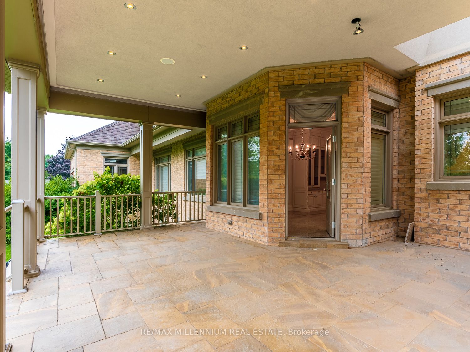33 Maple Grove Avenue