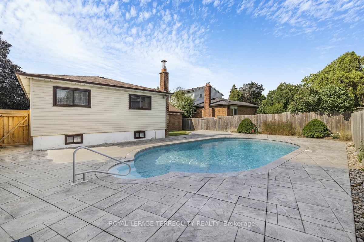 14 Pringle Avenue
