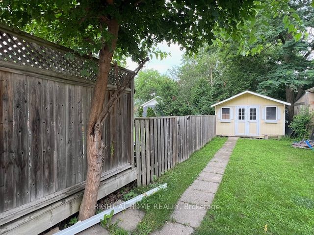 53 Peter St