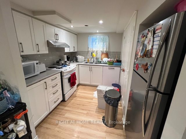 53 Peter St