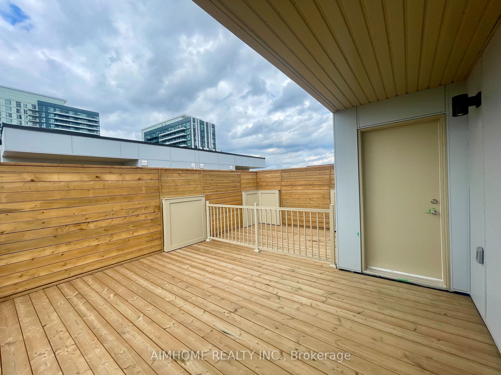 131 Honeycrisp Crescent, #TH218