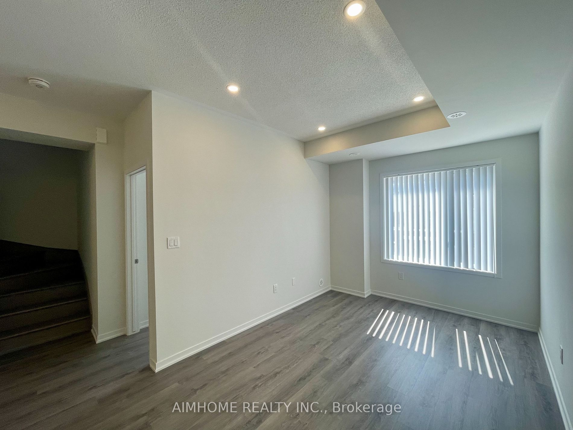 131 Honeycrisp Crescent, #TH218