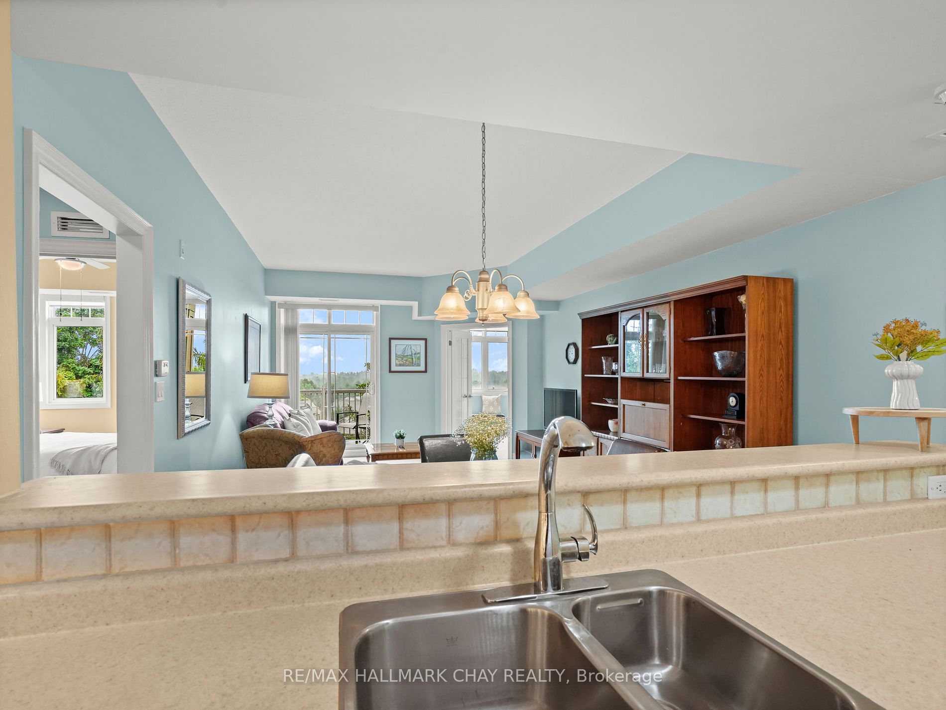 78 Sunset Boulevard #305