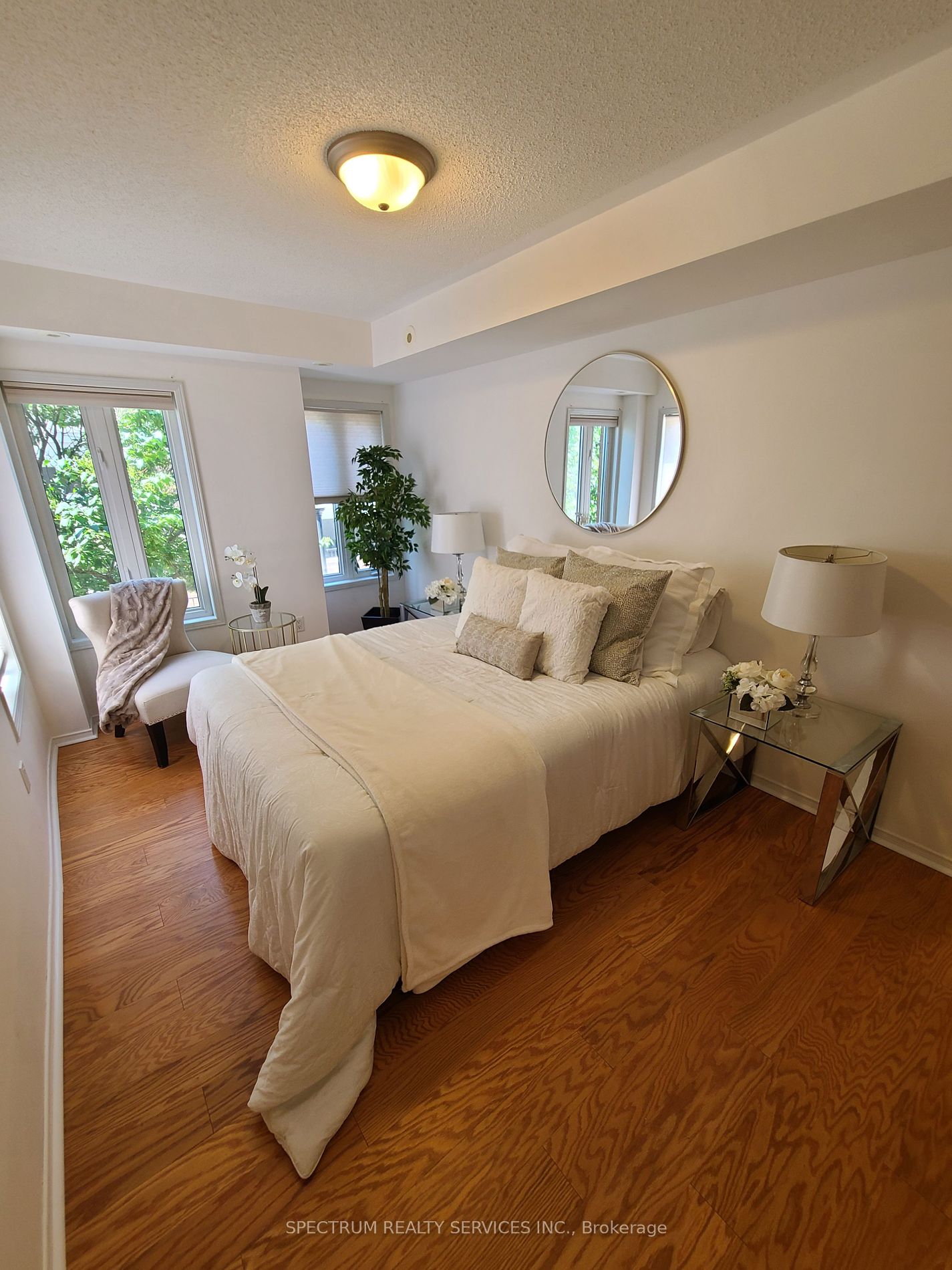 308 John Street, #203