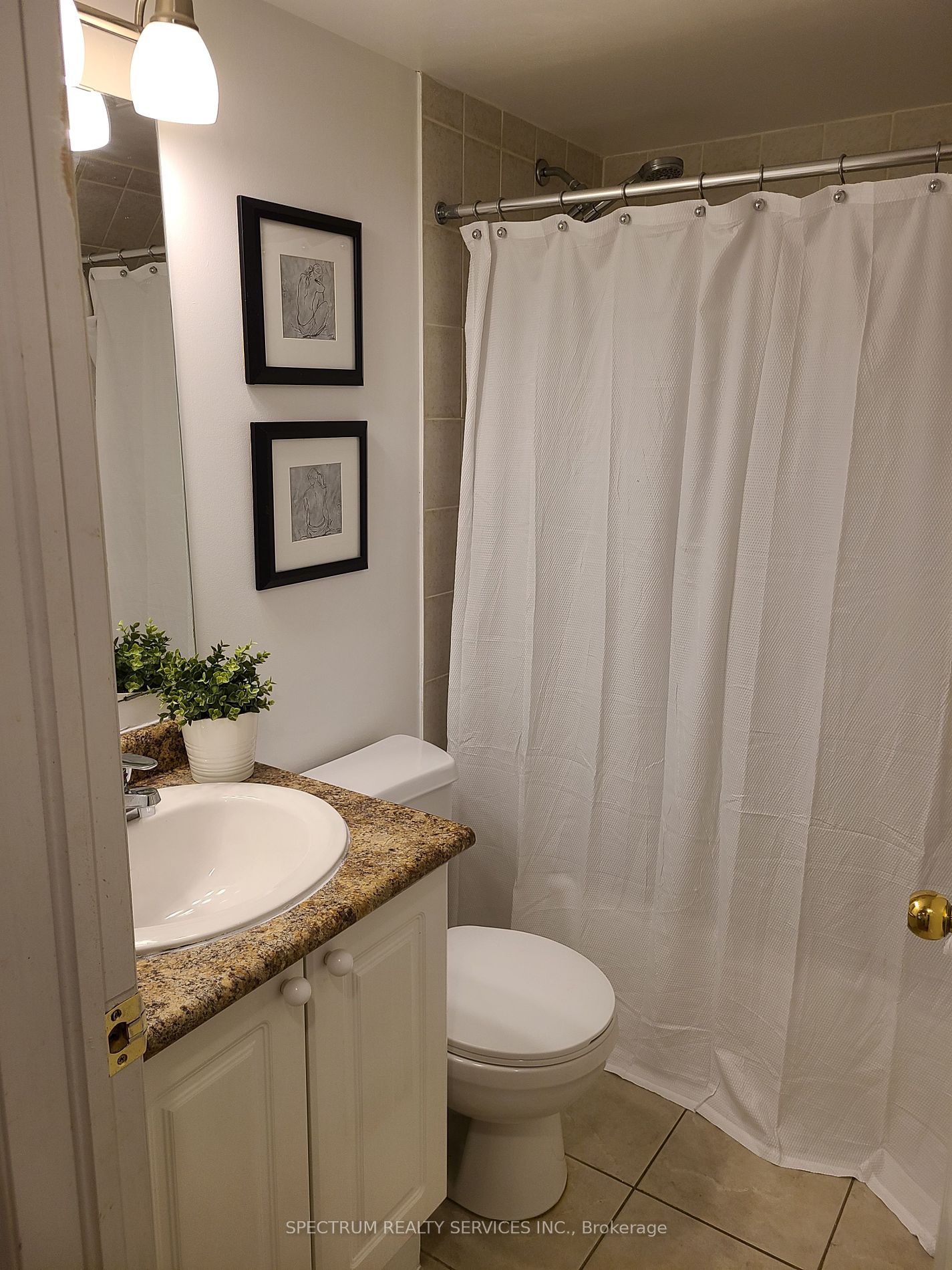 308 John Street, #203