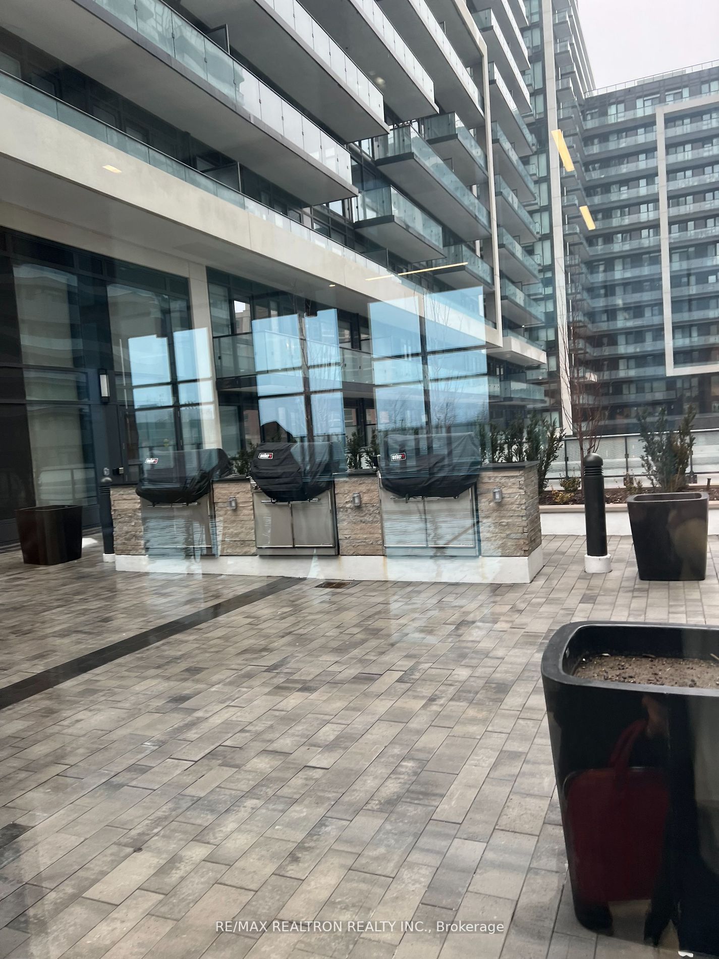 105 Oneida Crescent, #1904