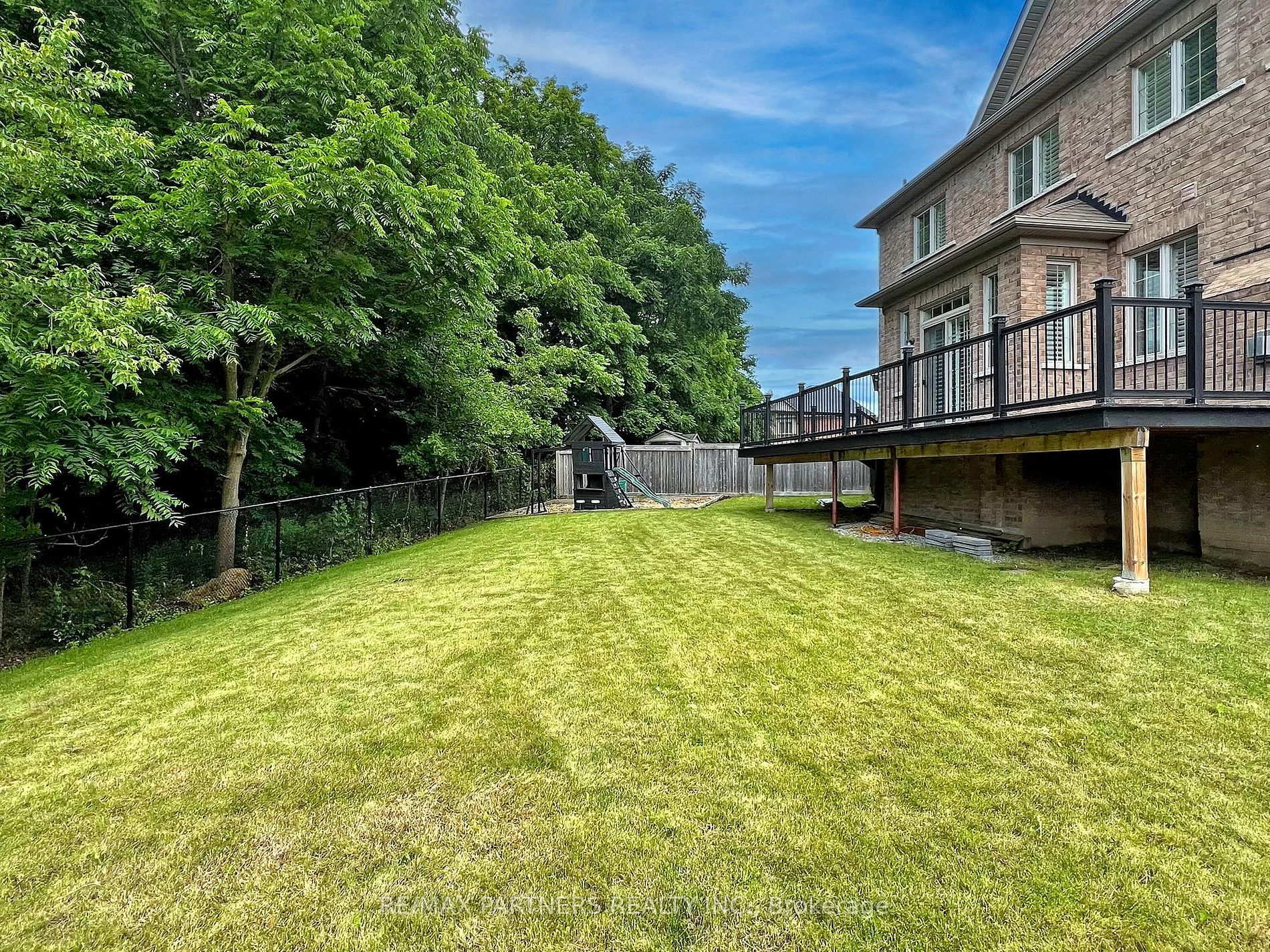 1298 Mccron Crescent