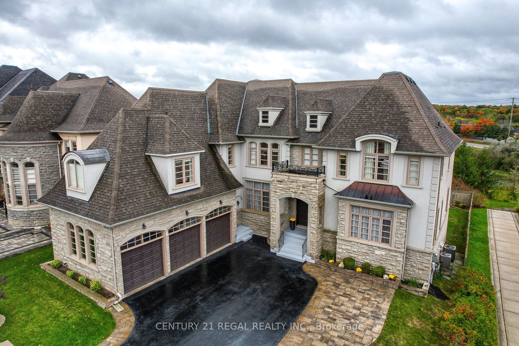 62 Carisbrooke Circ