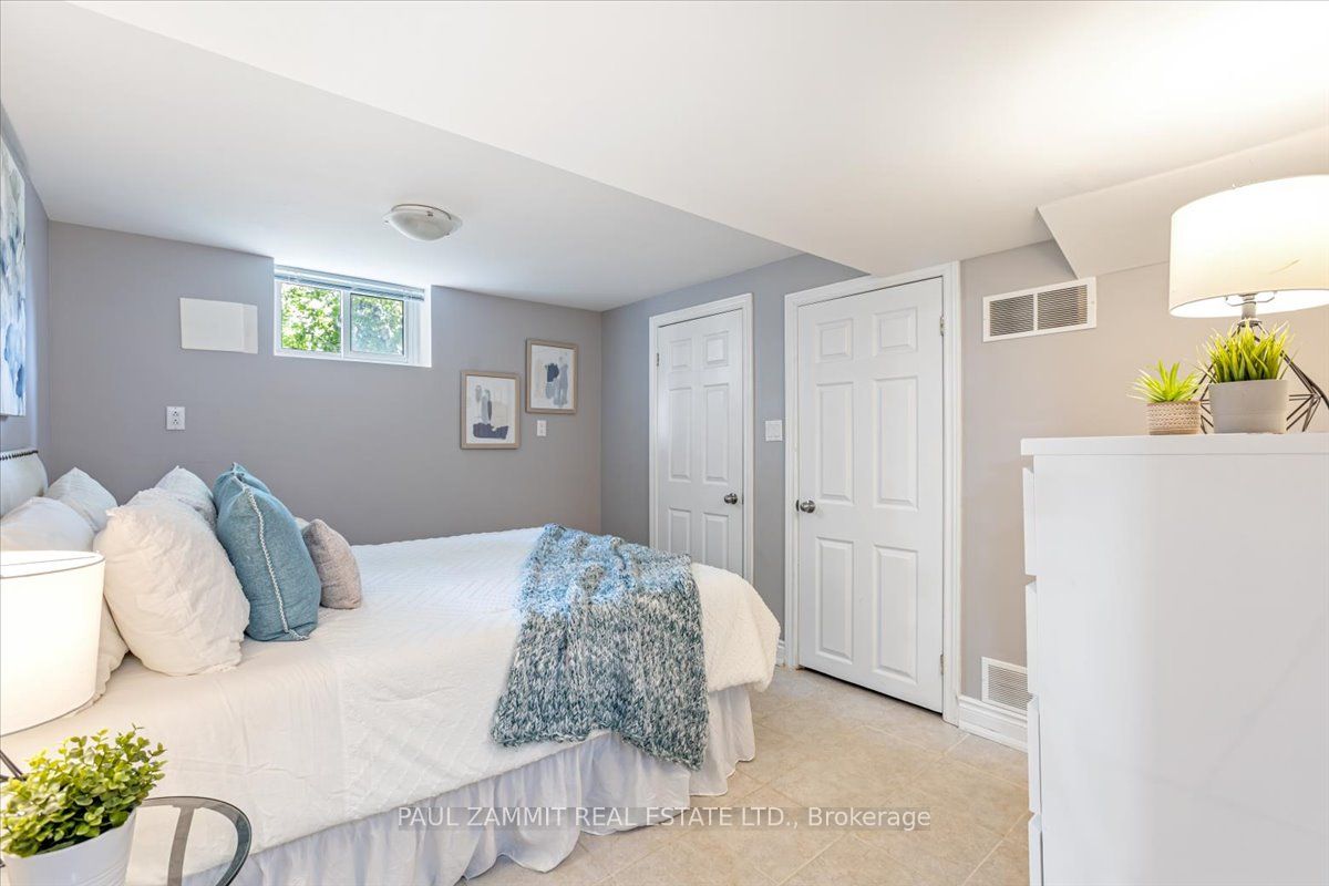 47 Ladyslipper Court
