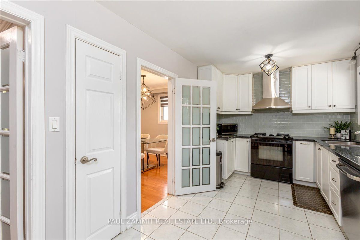 47 Ladyslipper Court