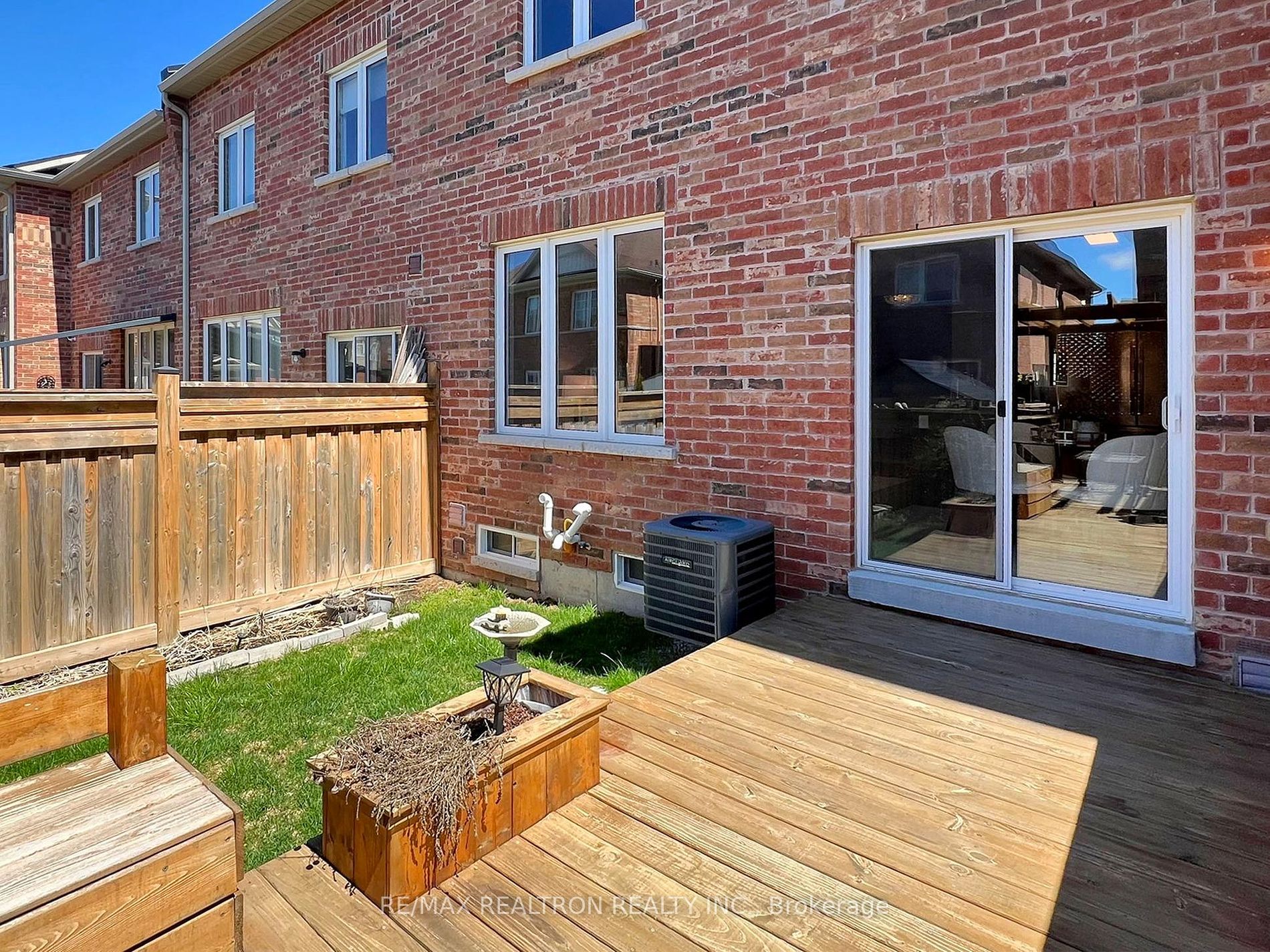 38 Flute St
