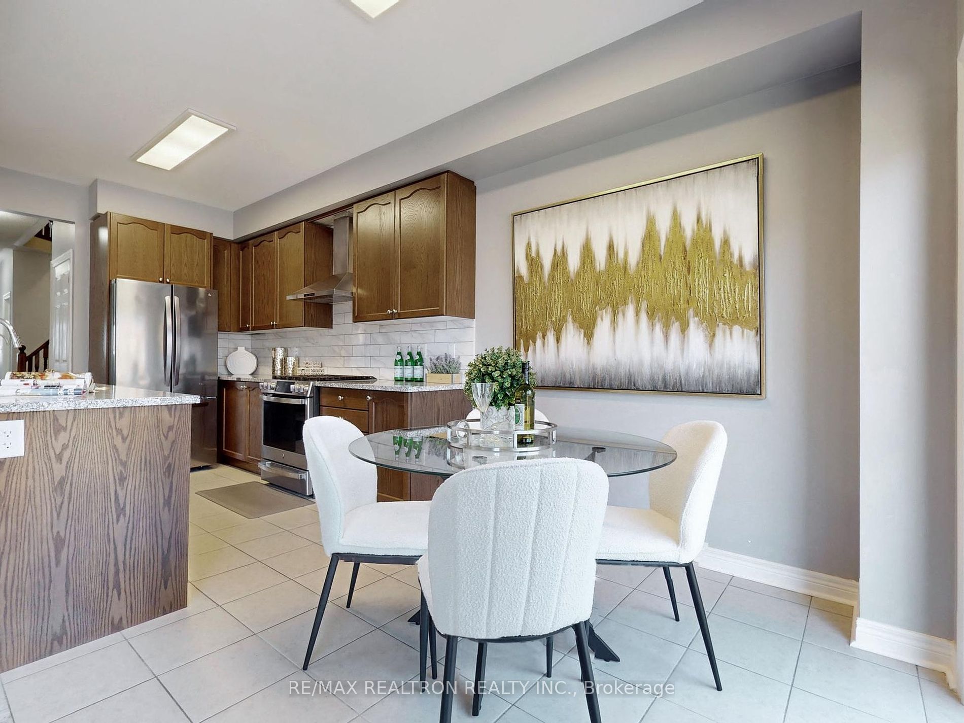 38 Flute St