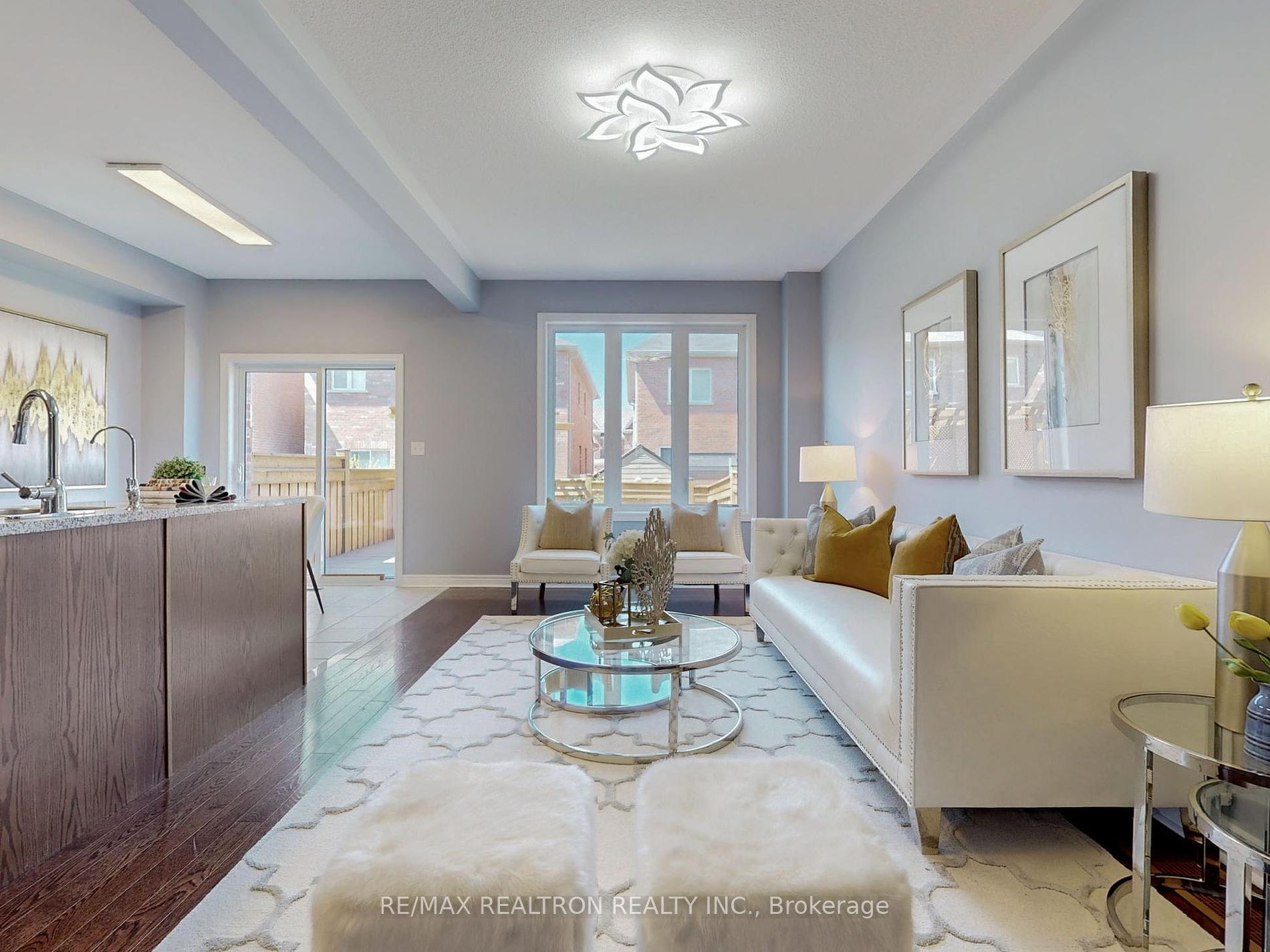 38 Flute St