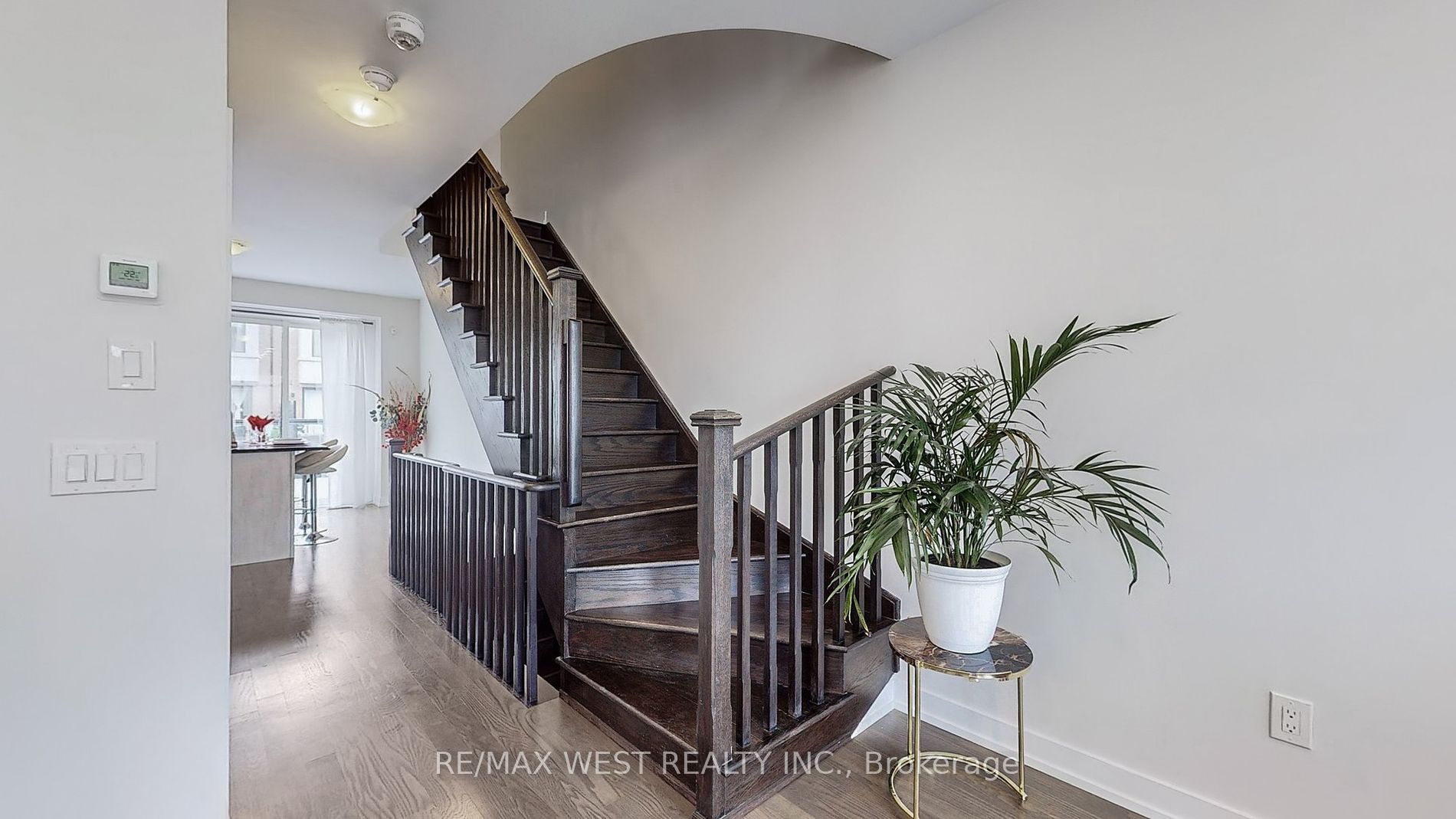 46 Troon Avenue
