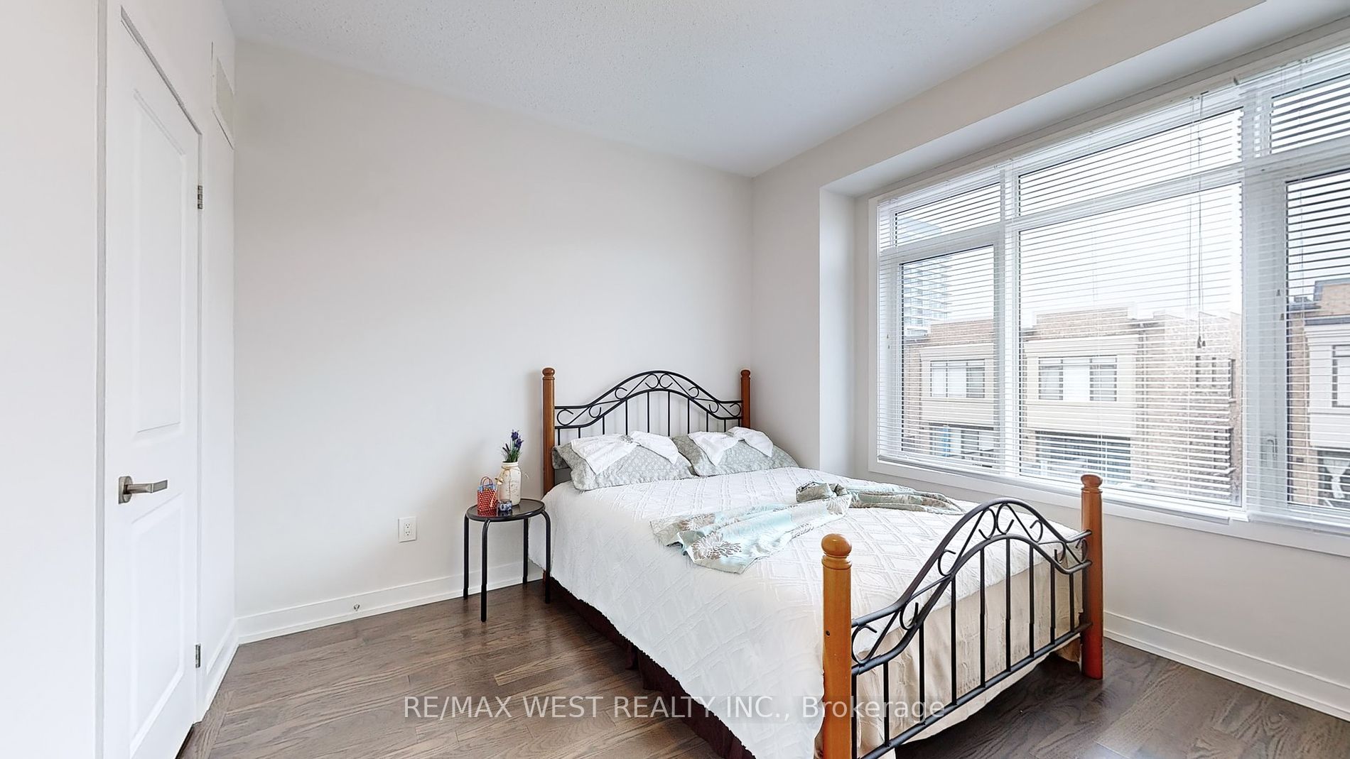 46 Troon Avenue