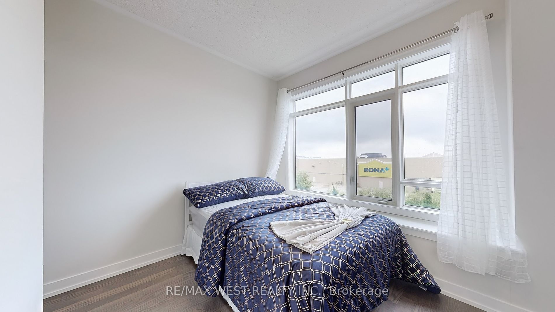 46 Troon Avenue