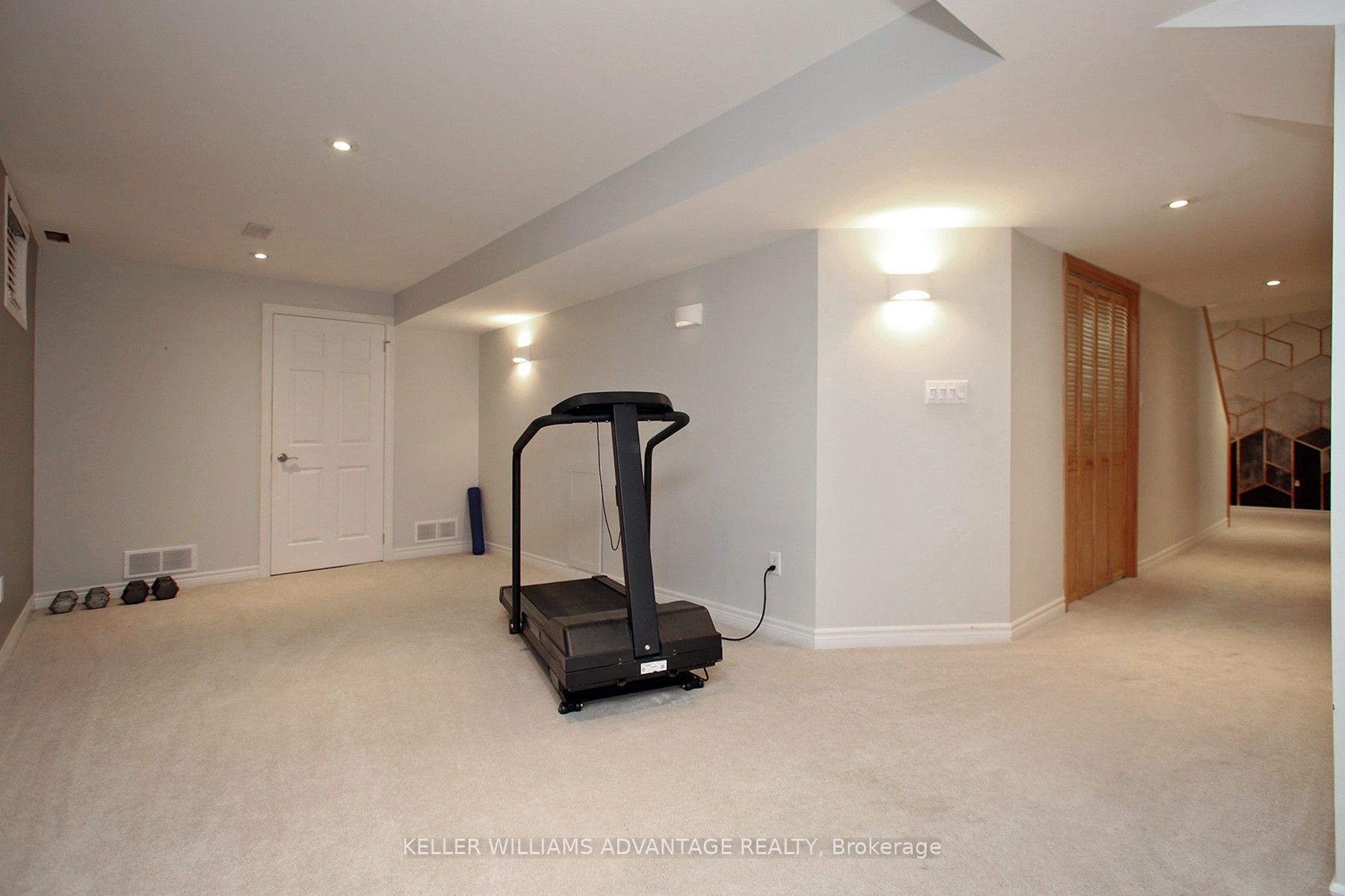 17 Apple Tree Cres