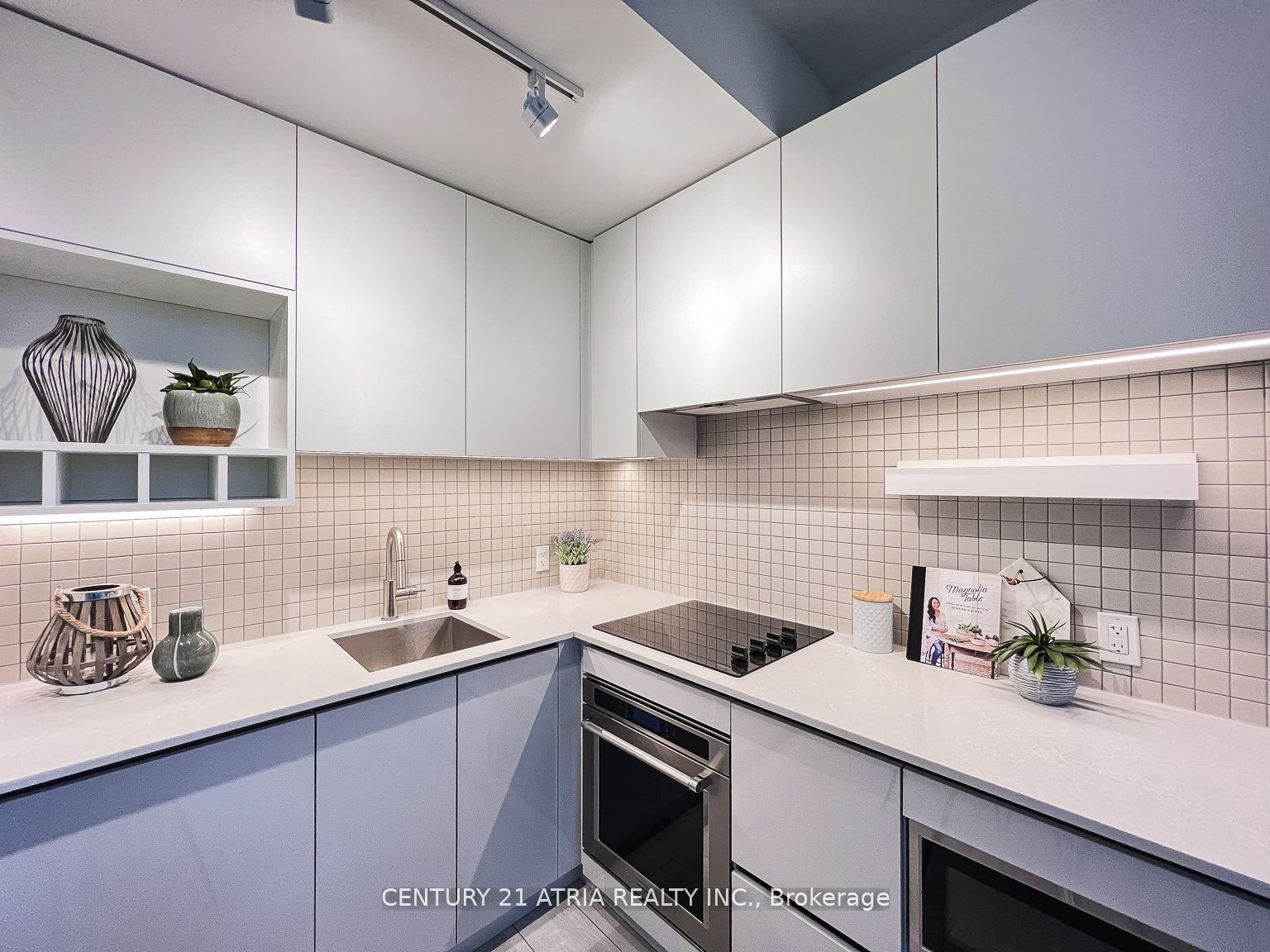 950 Portage Parkway, #202