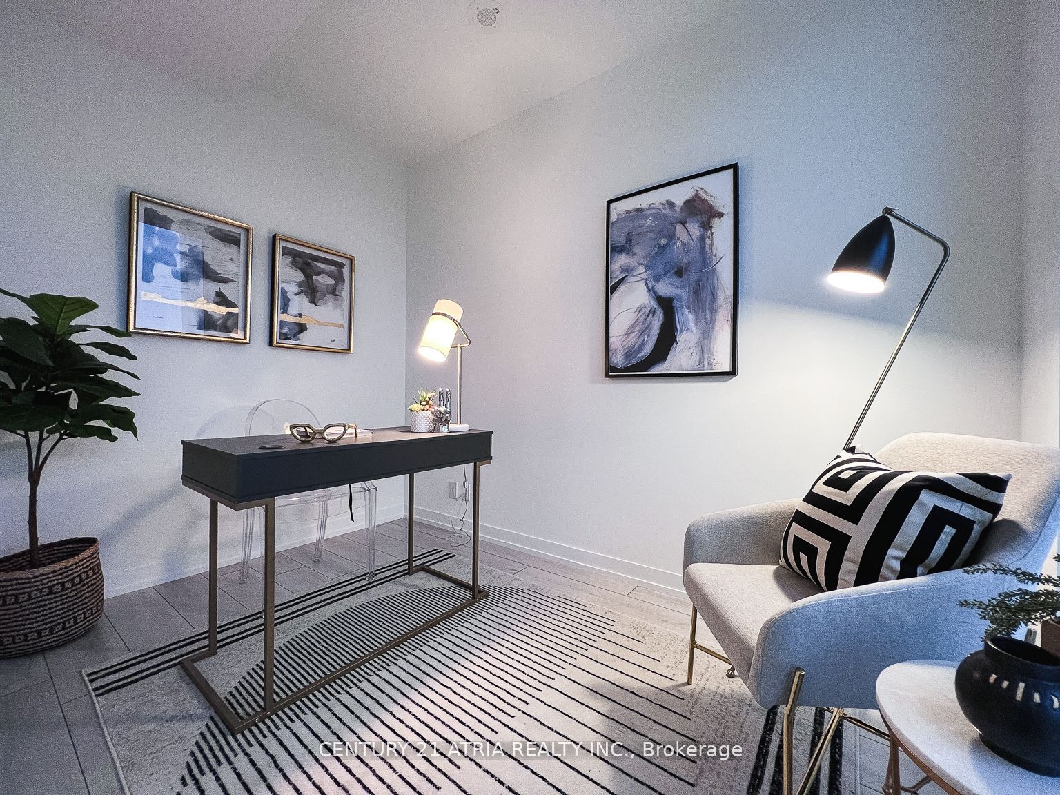 950 Portage Parkway, #202