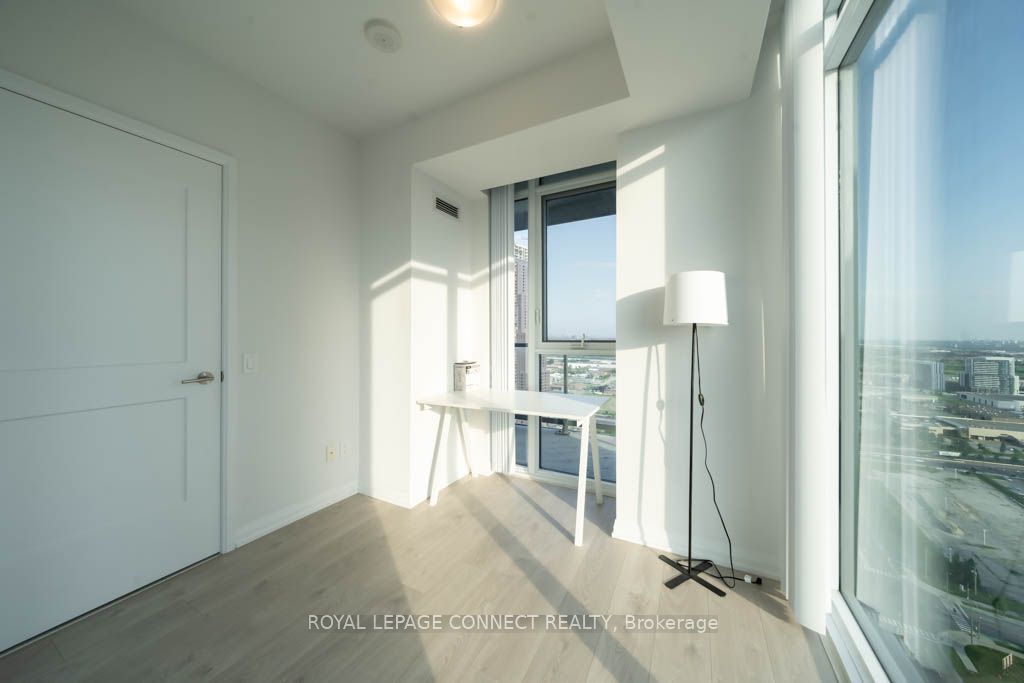 7895 Jane Street #3406