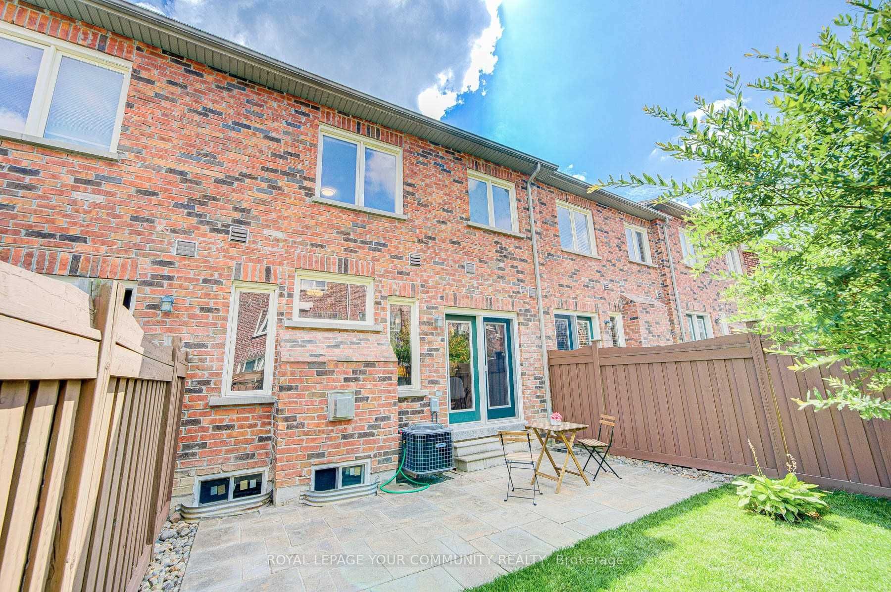 384 William Dunn Crescent
