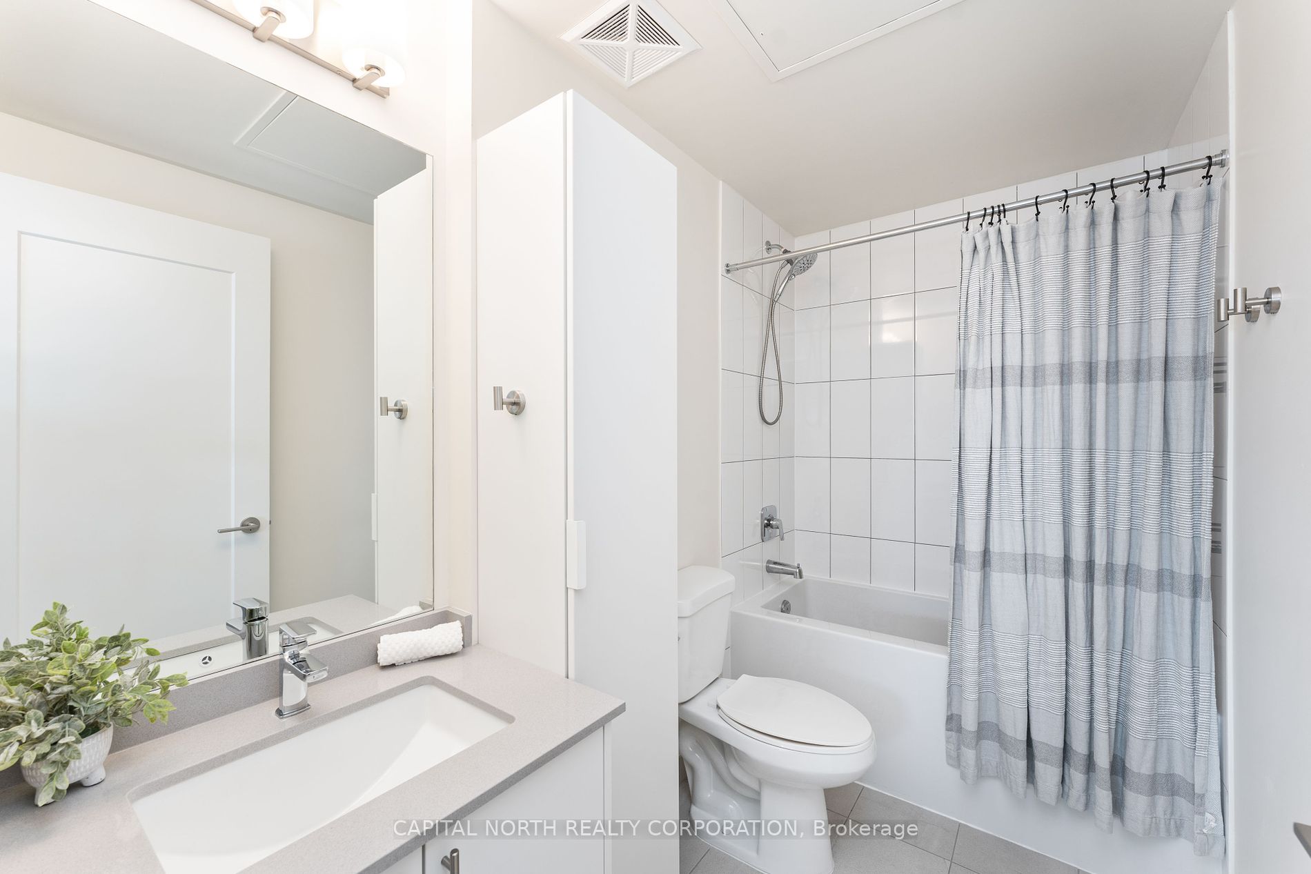 9000 Jane Street, #1812