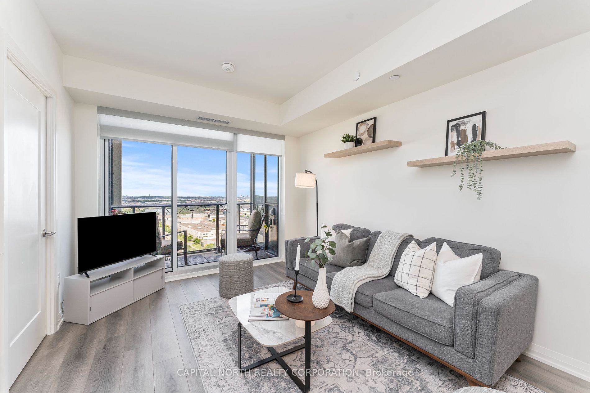 9000 Jane Street, #1812